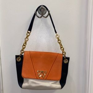 kelly Wynne purse